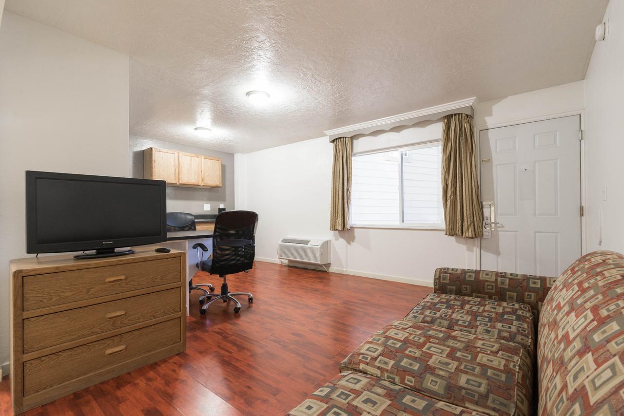 Little Suites Provo Extended Stay Exterior photo